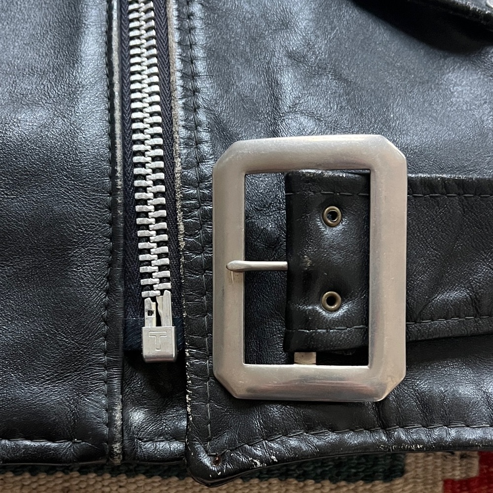 1970s Schott Perfecto Black Leather Motorcycle Jacket - Picture 4 of 11